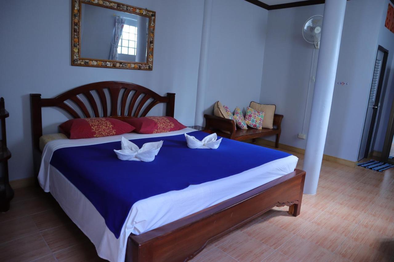 Ban Sulada Guest House Laem Ngop Exterior photo